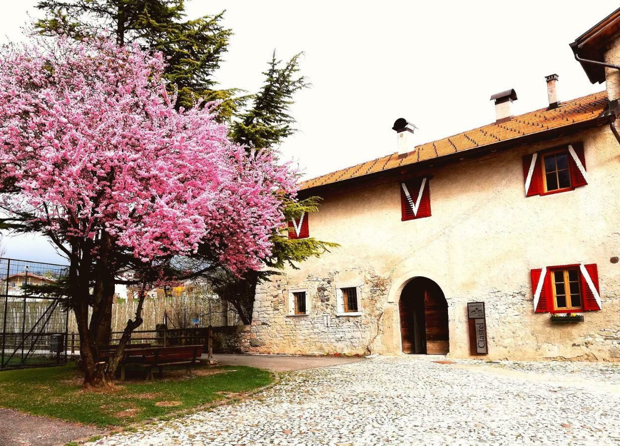 Agritur Ciastel Villa Sanzeno Eksteriør billede
